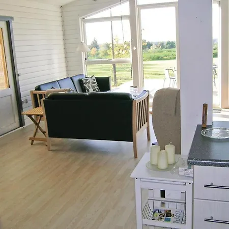 4 Bedroom Amazing In Roslev Holiday home *