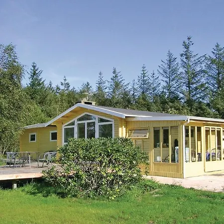 4 Bedroom Amazing In Roslev Holiday home Glyngore
